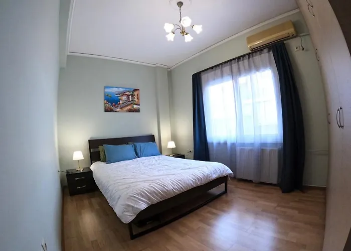 Spacious 3Bed, 3Bath Residence By Dg Collection