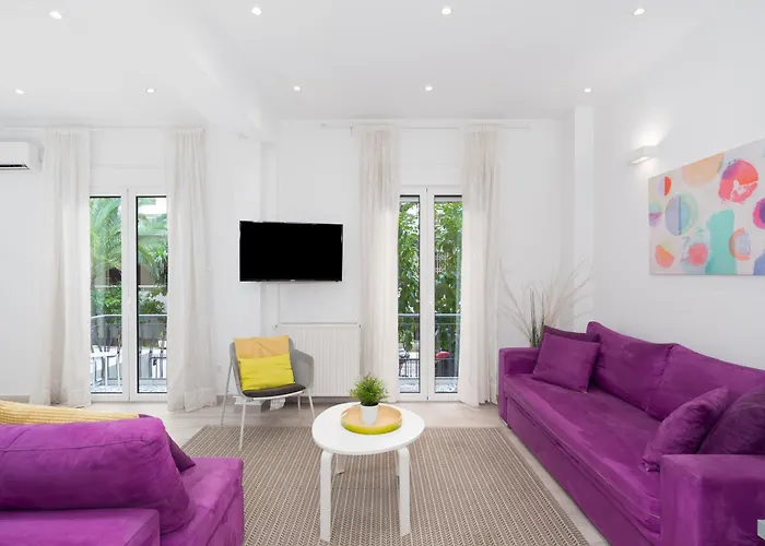 Spacious Modern In Athens Near Metro